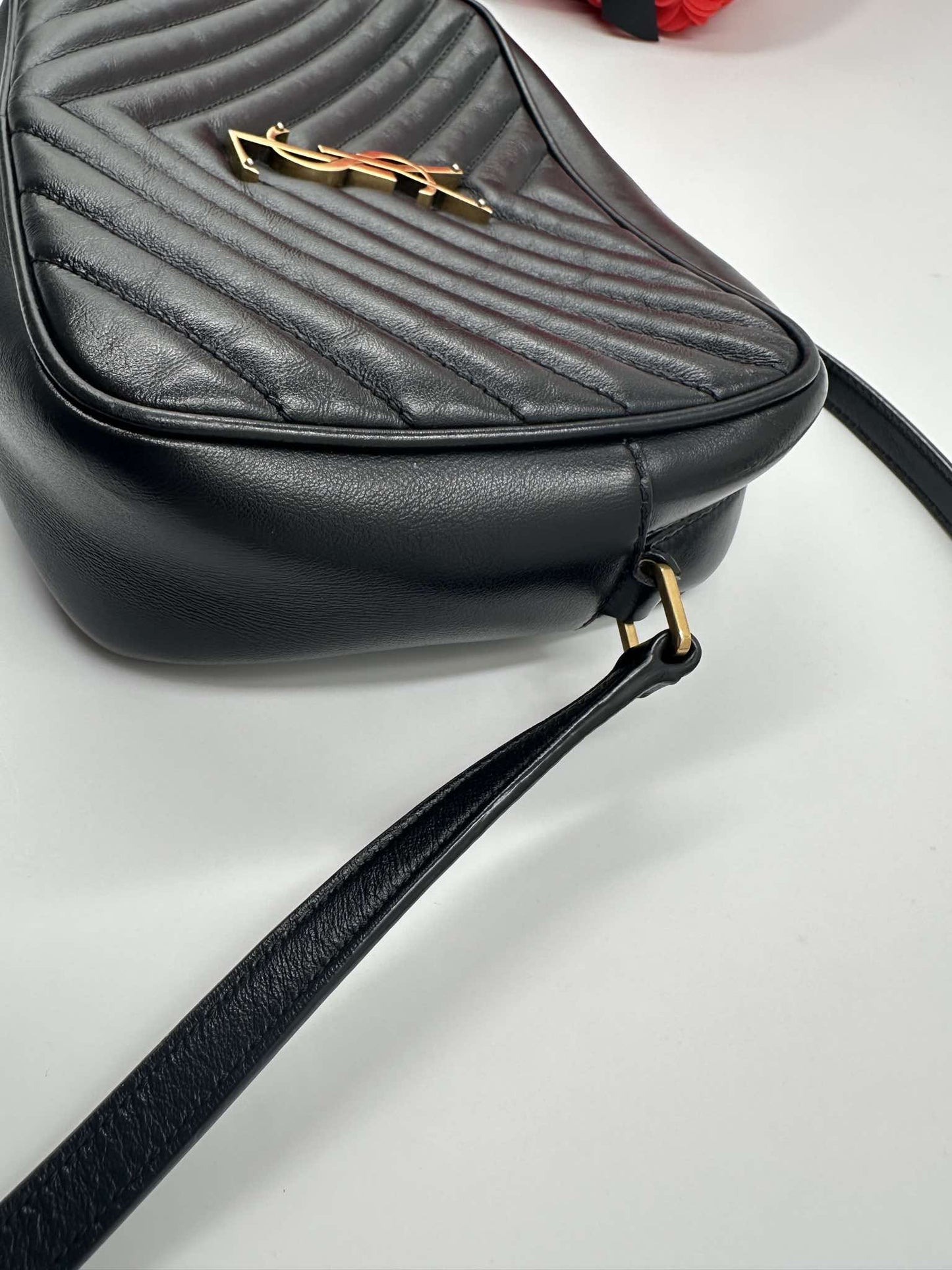 Saint Laurent Lou Camera Bag Pelle Nera Matelassé – Medium - Etoilux