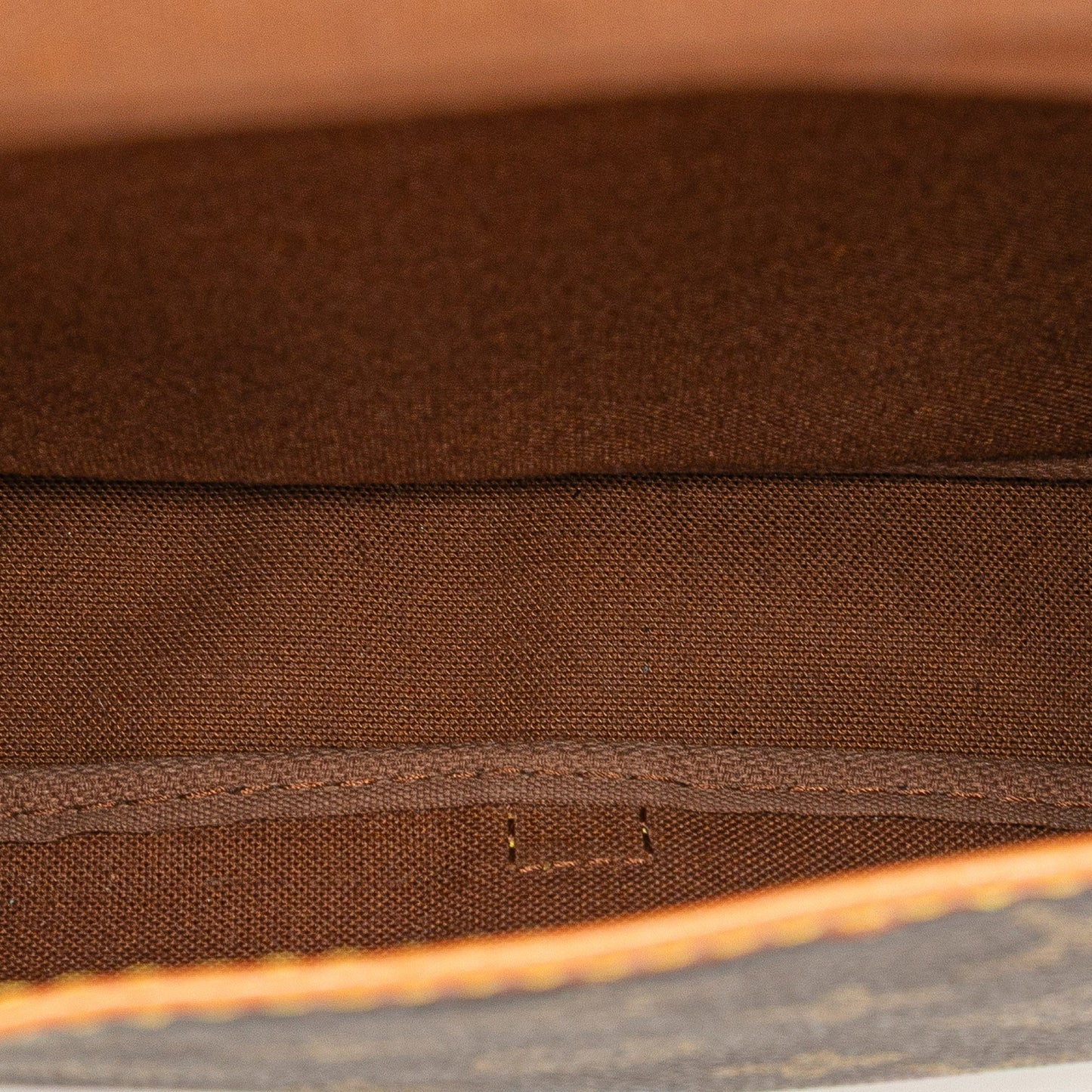 Louis Vuitton Saumur 30 Monogram Canvas – 1992 - Etoilux