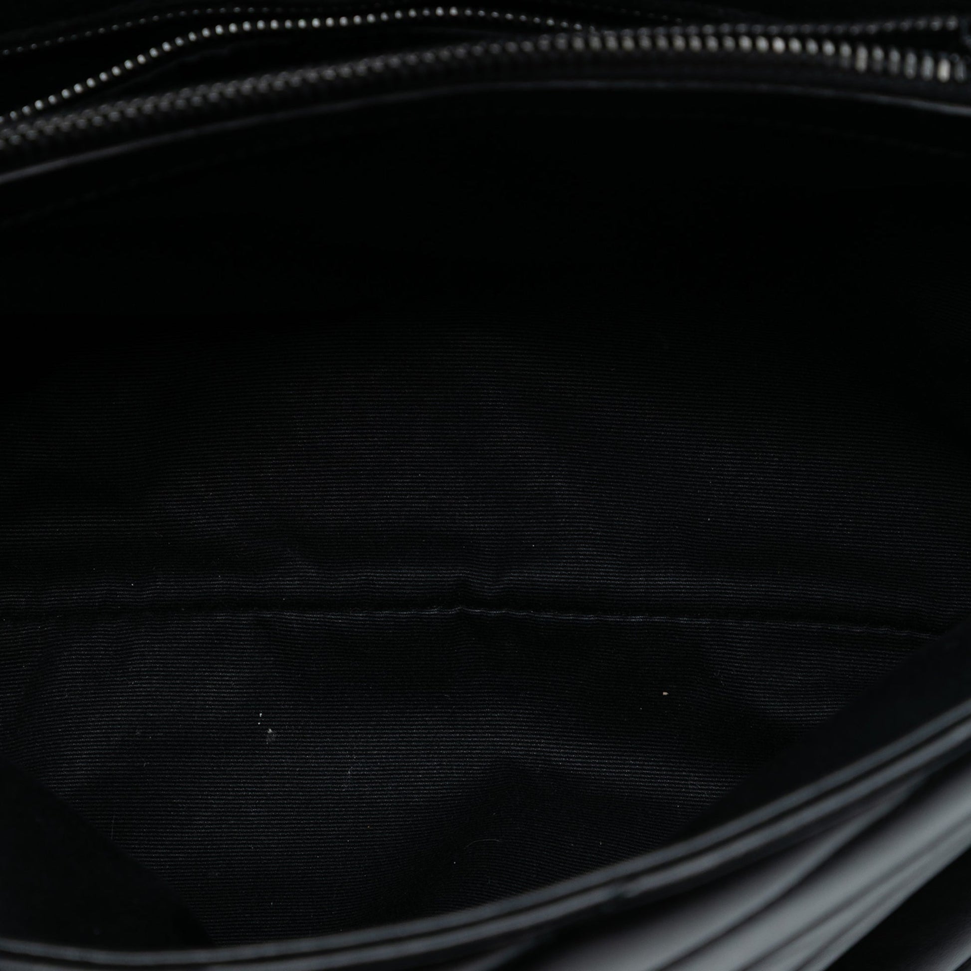 Saint Laurent LouLou Medium monocromatica in pelle matelassé nera - Etoilux