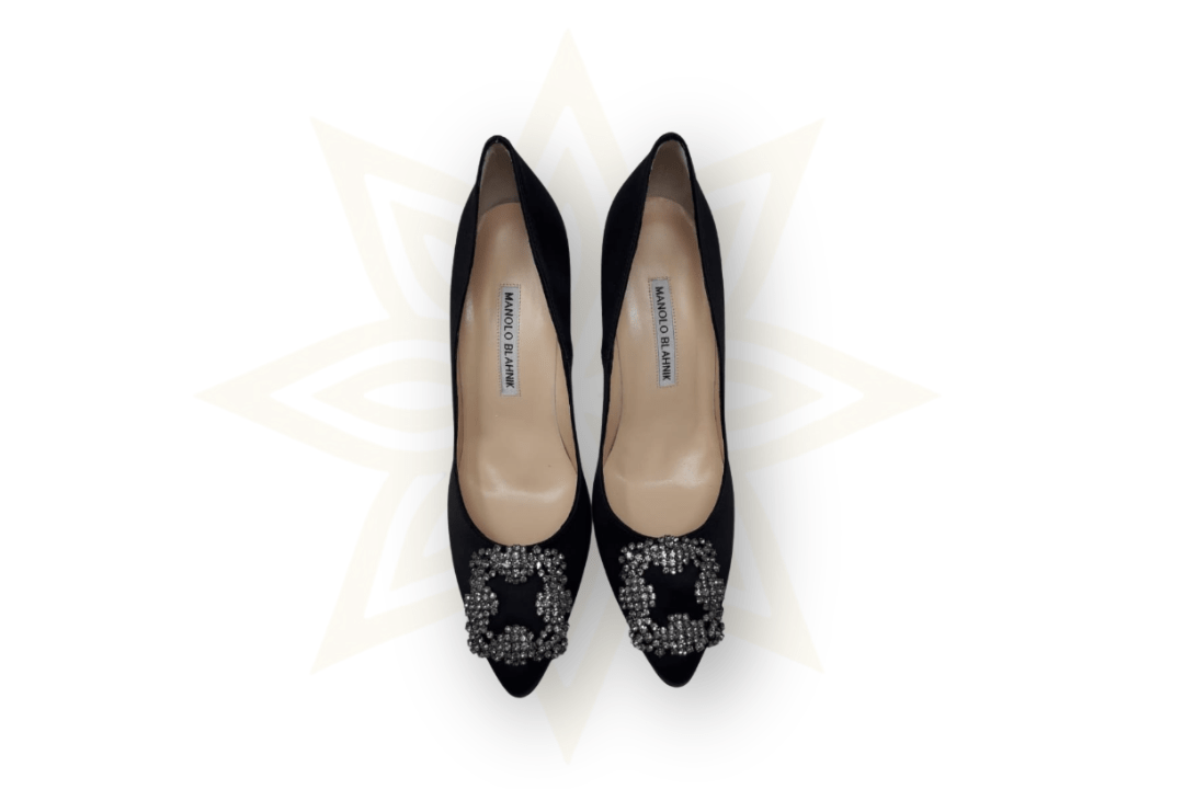 Manolo Blahnik – Hangisi Pumps in satin - Etoilux