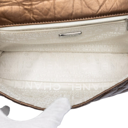 Chanel Flap Bag Pelle Metallizzata Bronzo con Logo Ovale — Serie 10723094, 2005/2006 - Etoilux