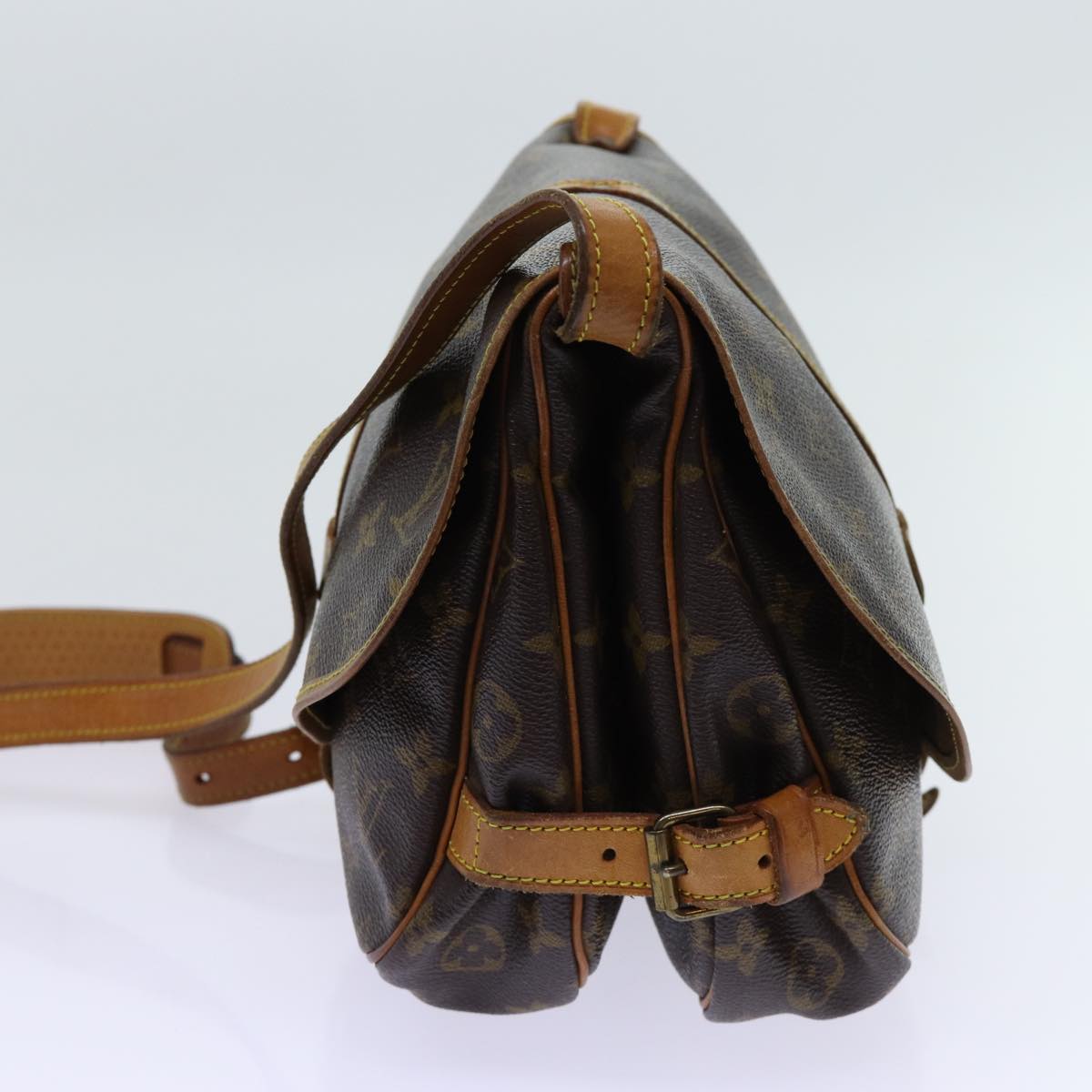 Louis Vuitton Saumur 28 – Monogram Canvas – Made in France - Etoilux