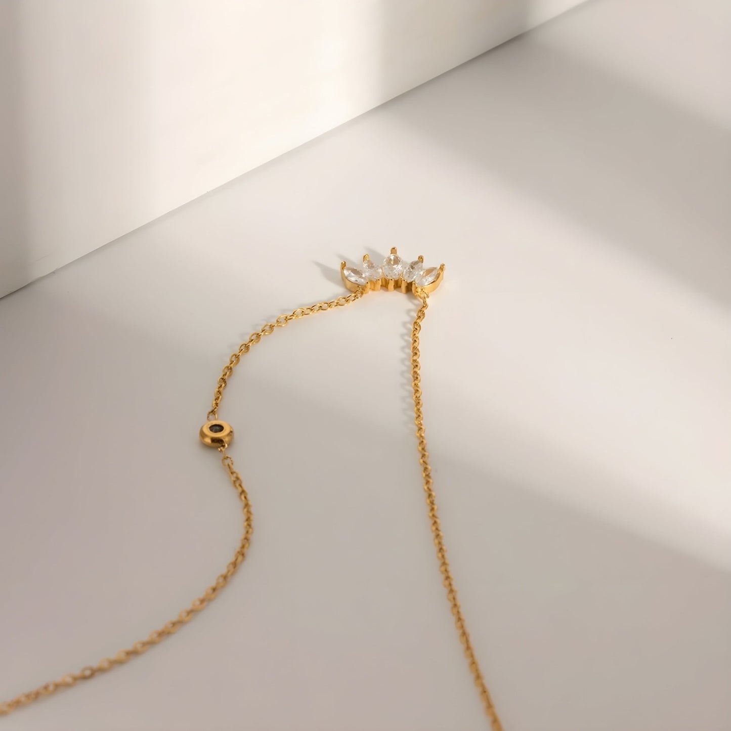 BEHI LISA NECKLACE - Etoilux