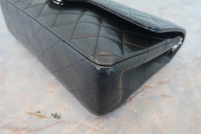 Chanel Matelassé Doppia Patta e Doppia Catena Pelle Caviar Nera – 25 cm - Etoilux