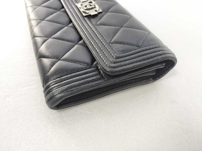 Chanel Boy Flap Pelle di Agnello Trapuntata Nera – 19,5 cm - Etoilux