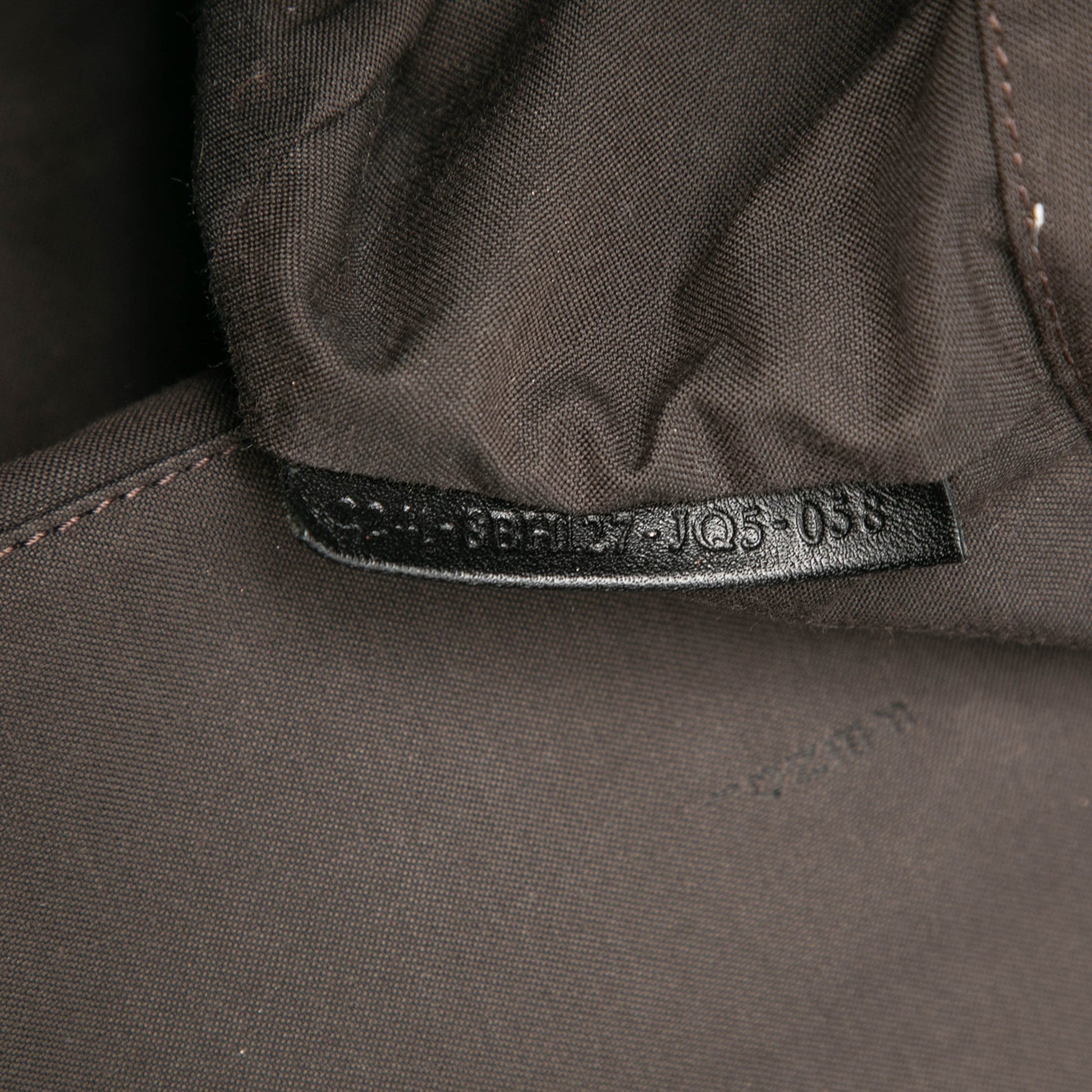 Fendi – Grande Borsa Tote Zucchino in Tela Nera - Etoilux