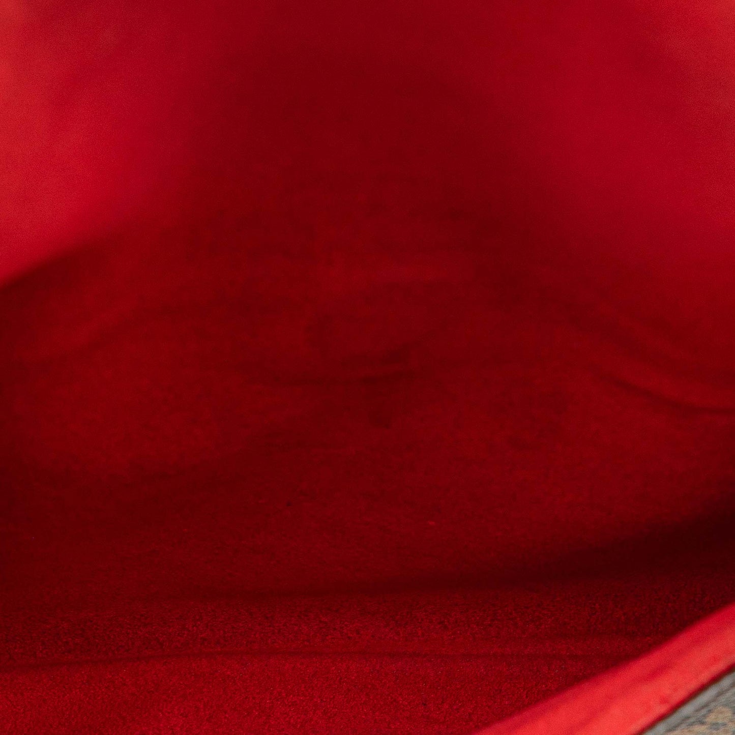 Louis Vuitton Twice Monogram / Taurillon Rouge – 23 cm - Etoilux