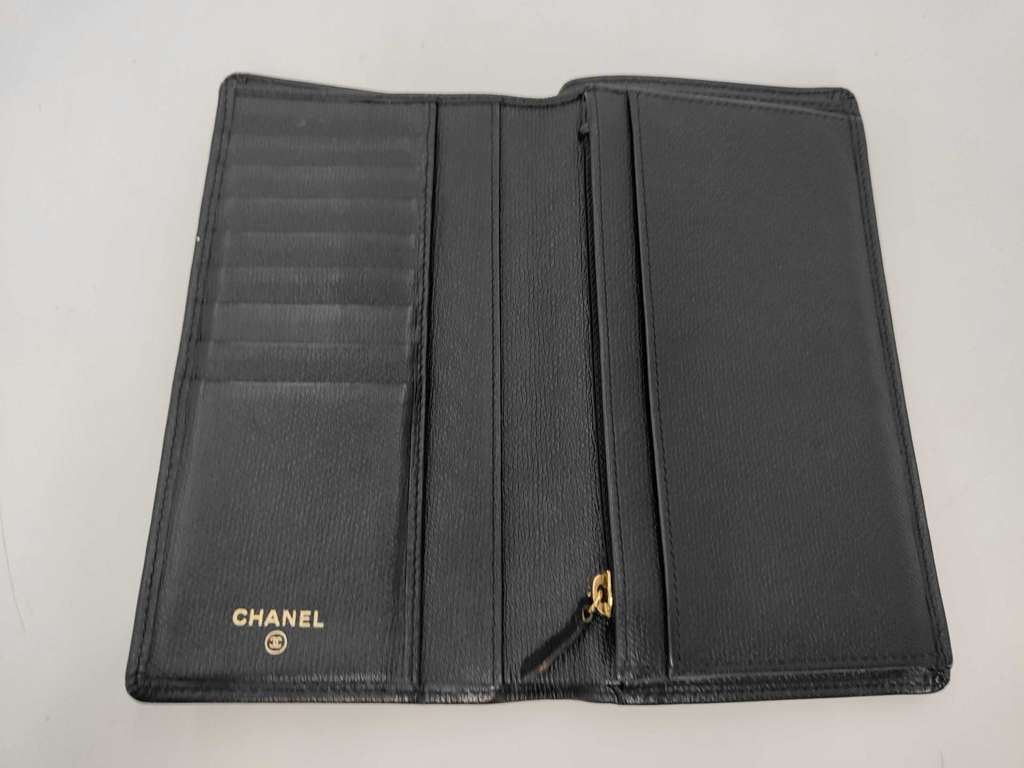 Chanel Portafoglio Long Bifold CC Logo Caviar Nero – 19 cm - Etoilux