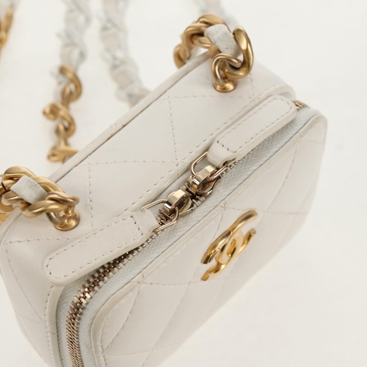 Chanel CC Zip Mini Bag Pelle di Agnello Bianco Latte – 11 cm - Etoilux