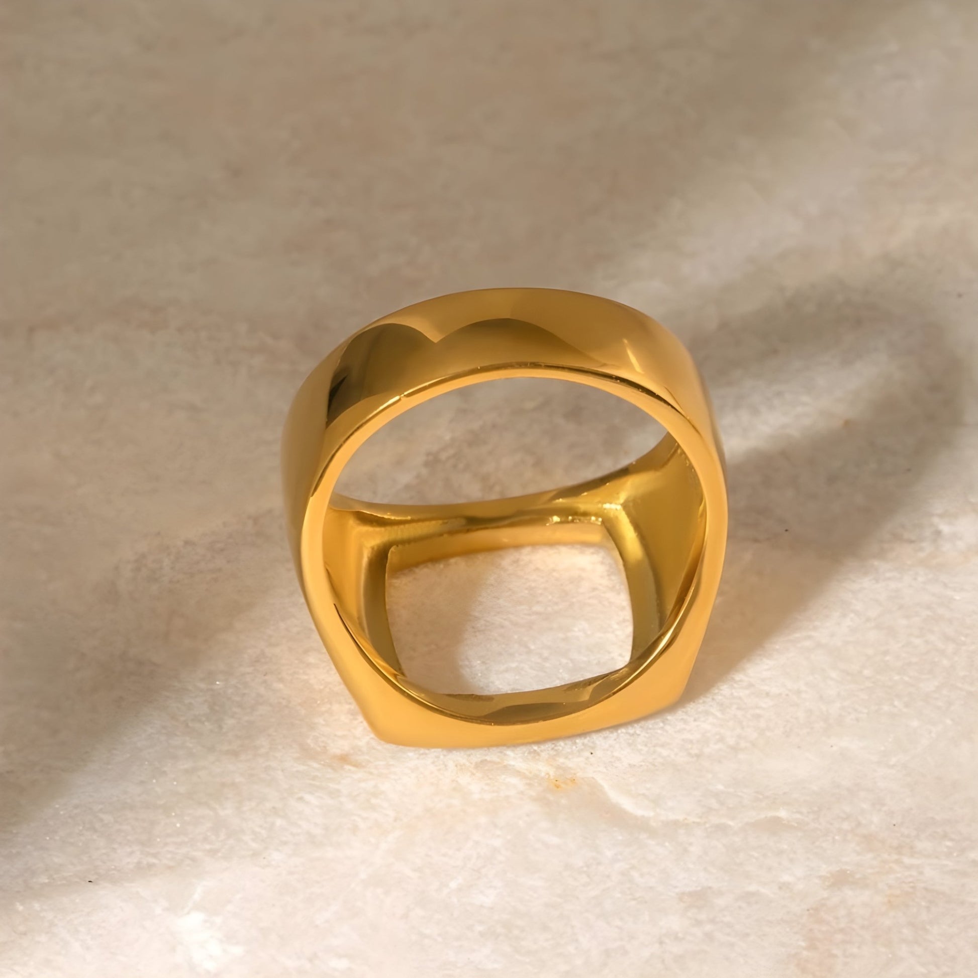 BEHI PILAR RING - Etoilux