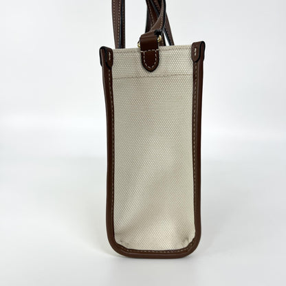 Burberry Mini Freya Tote in Tela e Pelle – Naturale/Marrone – 22 cm - Etoilux