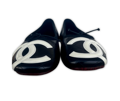 Chanel Ballerines Logo Maxi in Pelle Trapuntata Nera Taglia 38 | Condizioni eccellenti | Iconiche & Introvabili - Etoilux