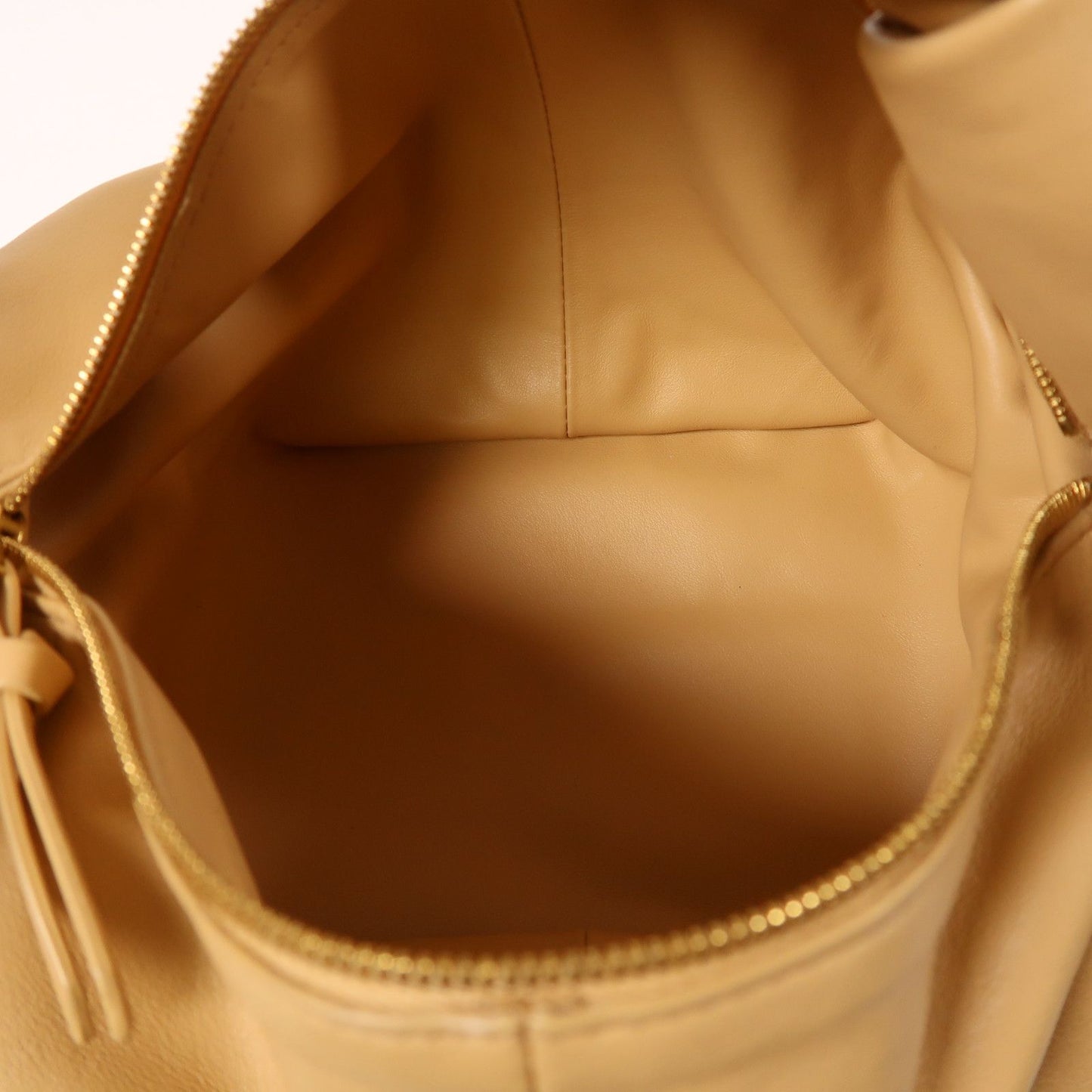 Bottega Veneta Double Knot Mini Nappa Agnello Beige – 26 cm - Etoilux