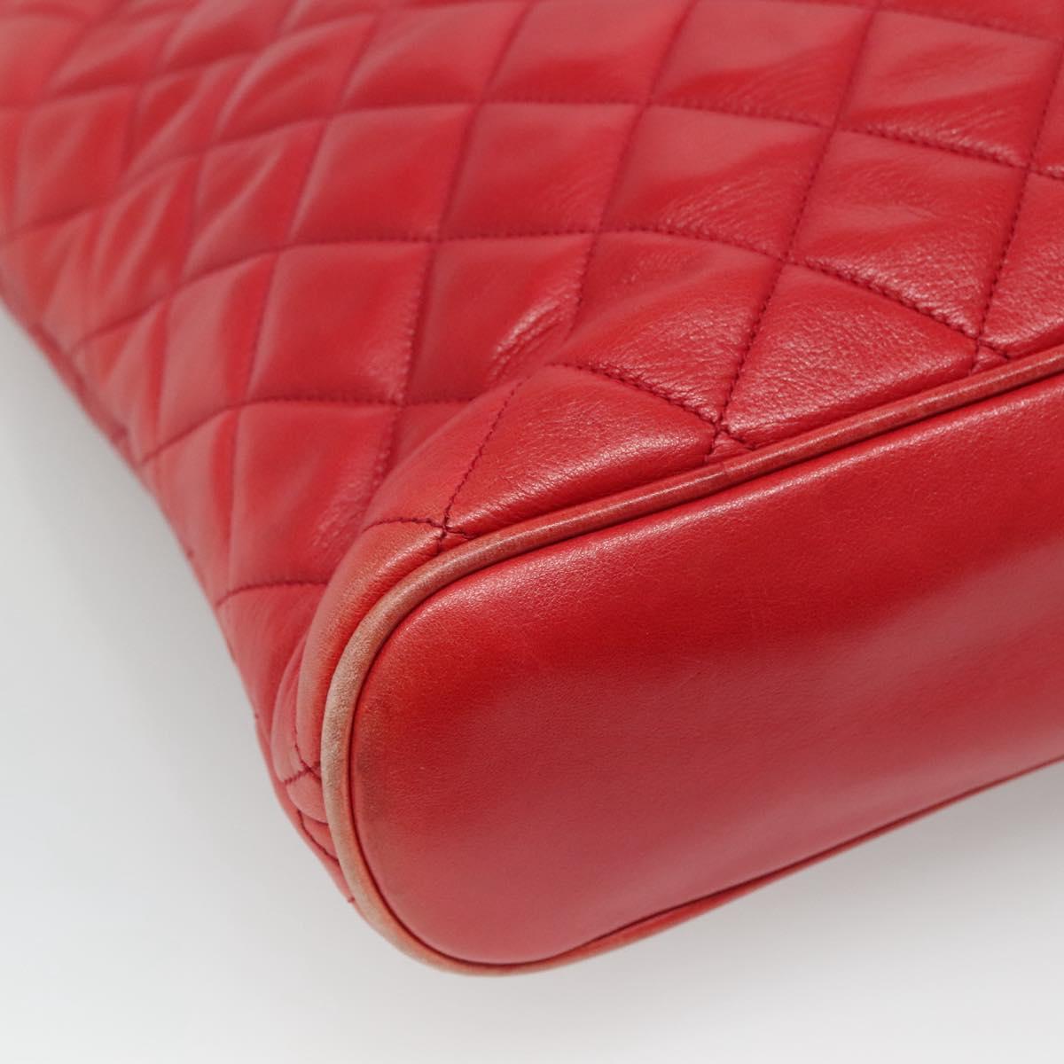 Chanel Vintage Tote Matelassé Agnello Rosso CC Charm Gold – Inizio Anni '80 yd36p7fozl - Etoilux