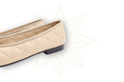 Chanel Ballerine Classiche Beige & Nero in Pelle Trapuntata Taglia: 38C – Made in Italy - Etoilux
