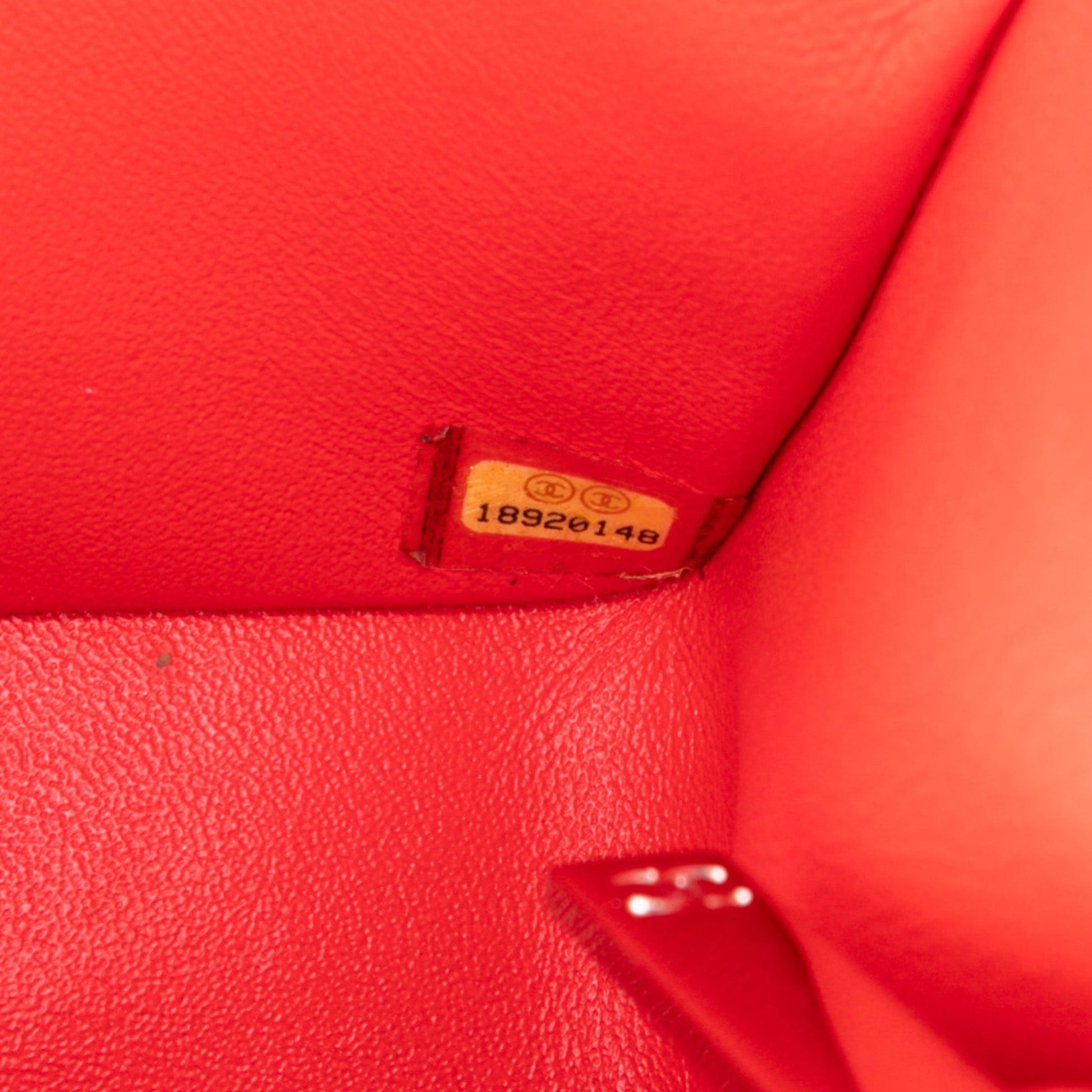 Chanel Classic Flap - Etoilux
