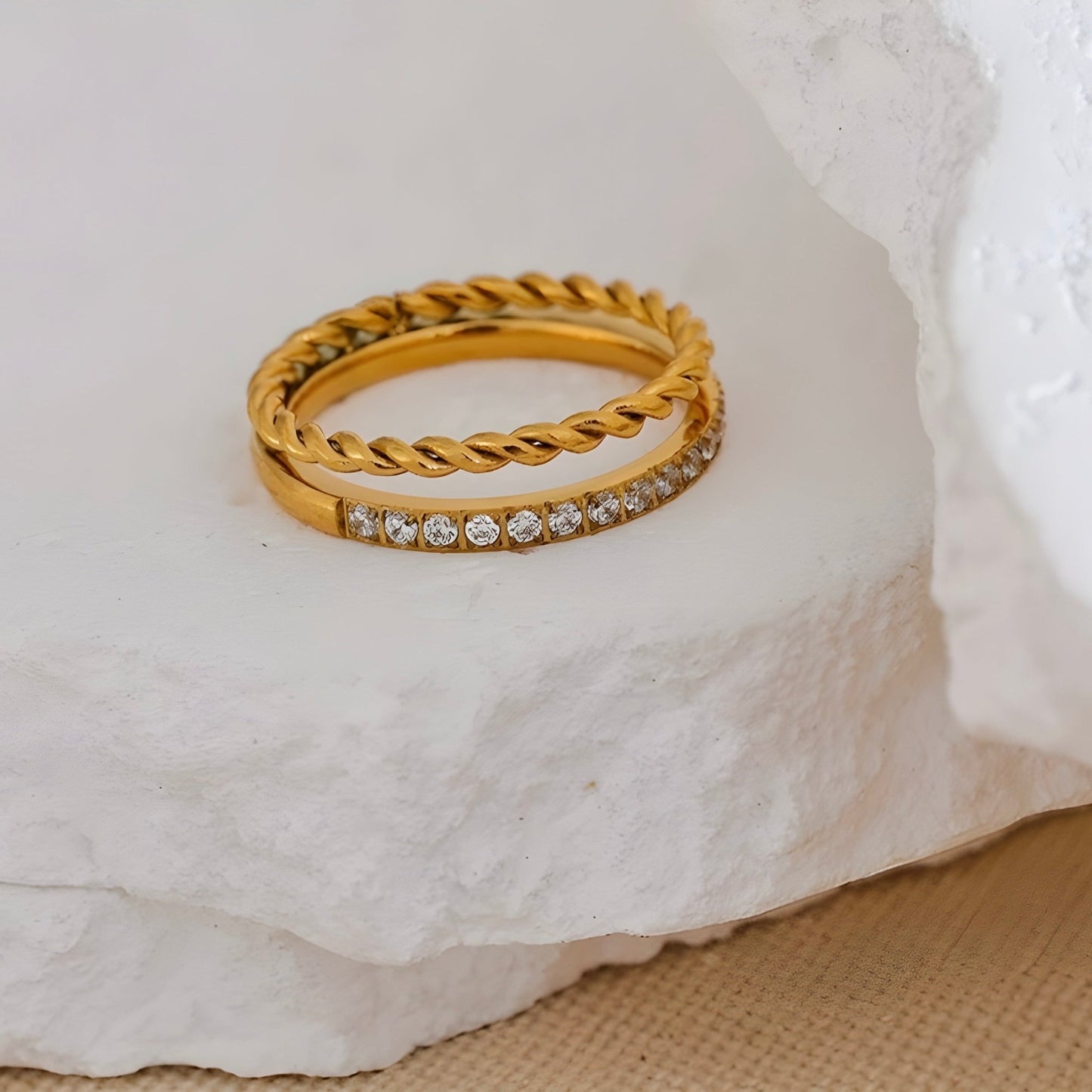 BEHI LETICA RING - Etoilux