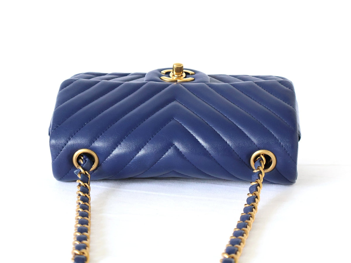 Chanel Borsa a spalla in pelle trapuntata - Etoilux
