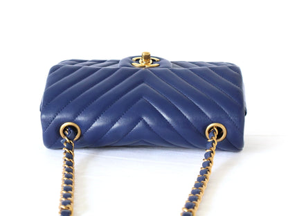 Chanel Borsa a spalla in pelle trapuntata - Etoilux