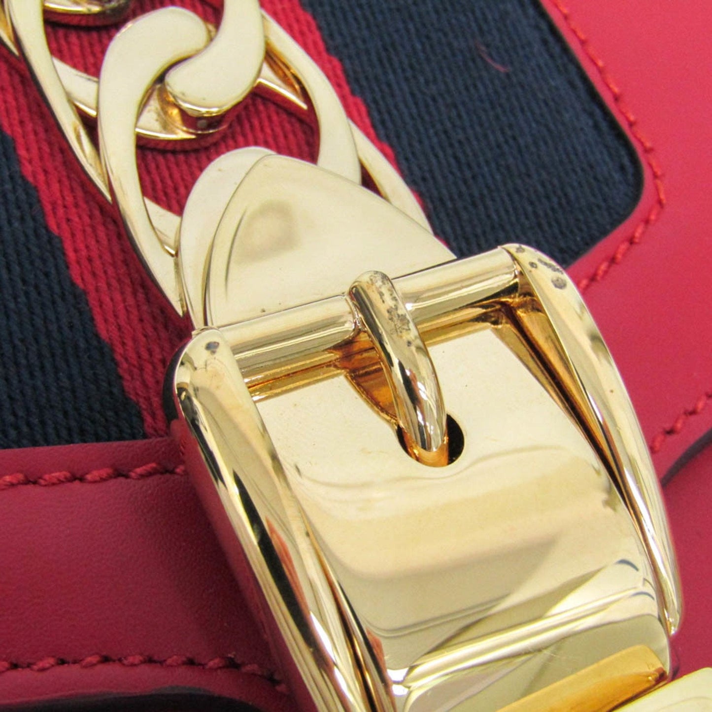 Gucci Sylvie – Leather Red – Medium - Etoilux