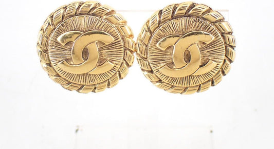 Chanel – Orecchini Clip - On Coco Mark in metallo dorato - Etoilux