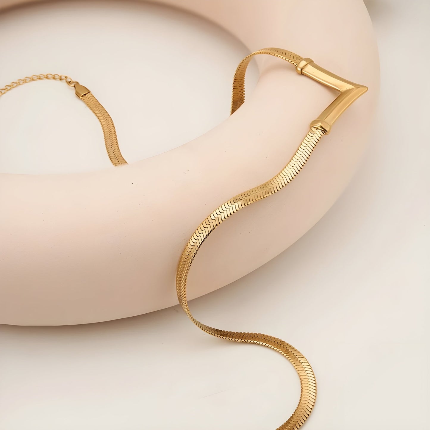 BEHI OLGA NECKLACE - Etoilux