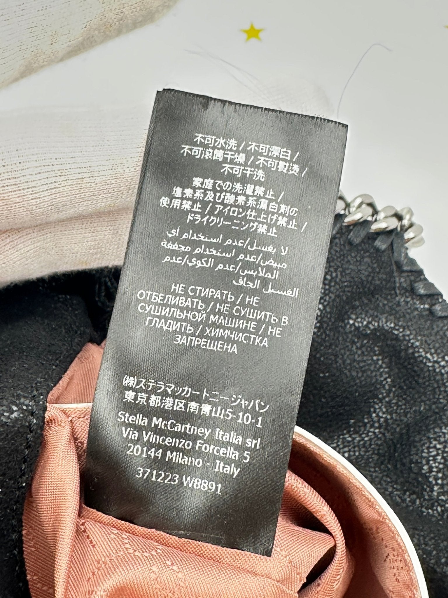 Stella McCartney Falabella Mini Graffiti Logo – Nero - Etoilux