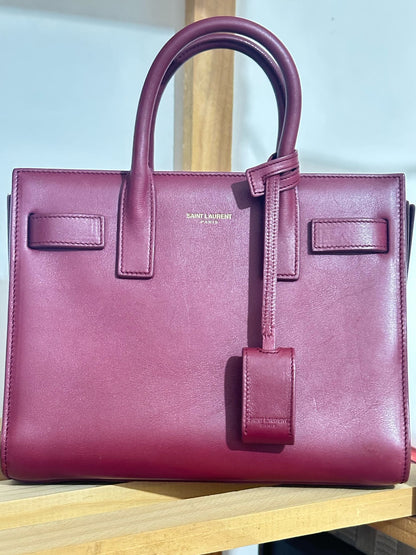 Saint Laurent Sac de Jour Nano in Pelle Bordeaux - Etoilux