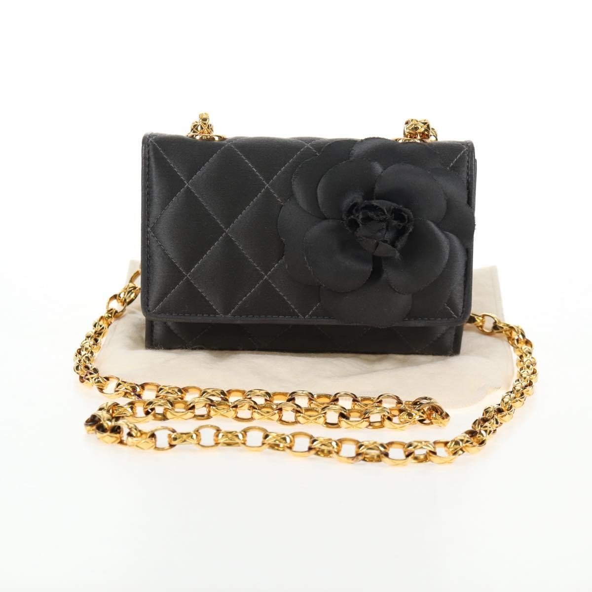 Chanel Mini Flap Bag Vintage Camellia Raso Nero – 15 cm - Etoilux