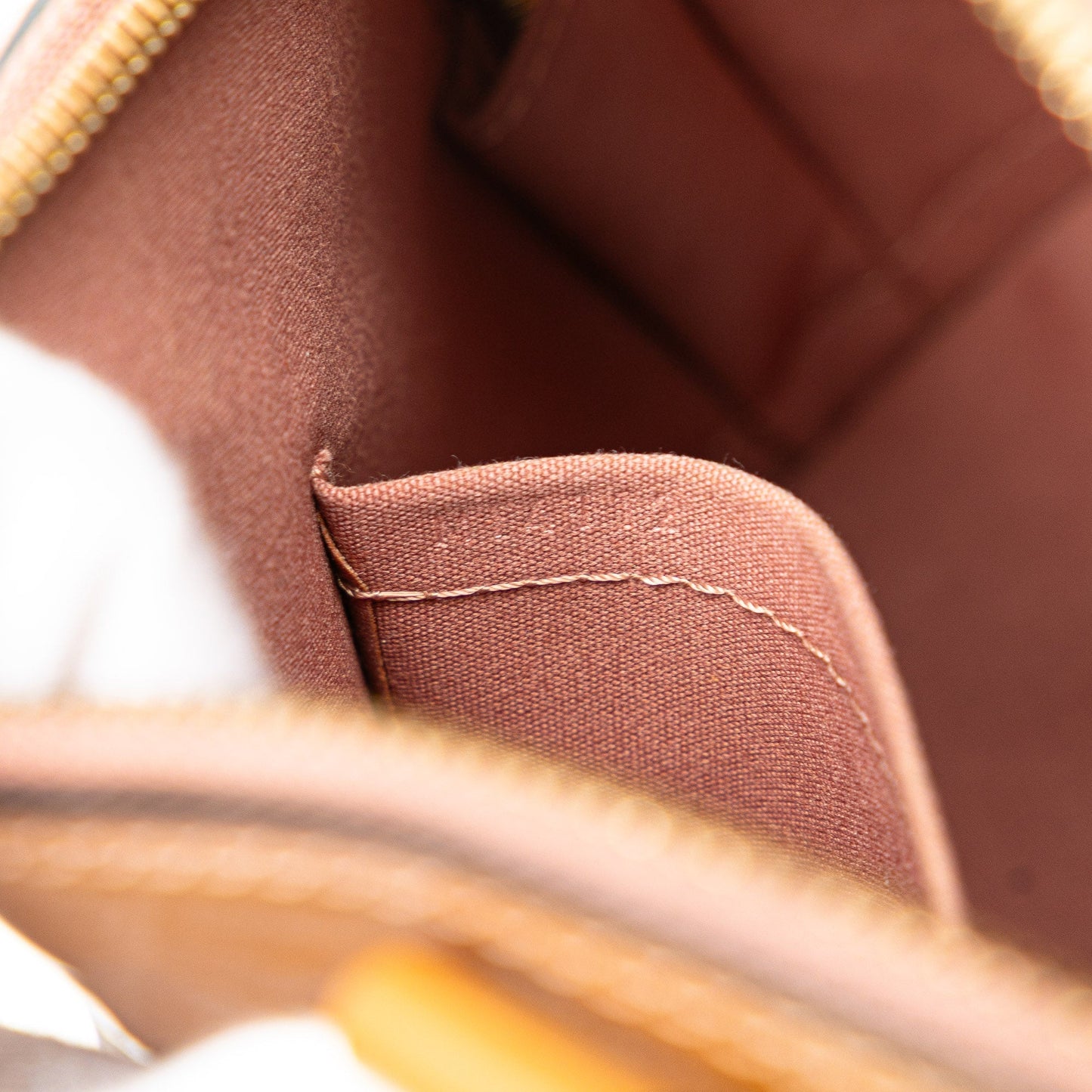 Louis Vuitton Alma BB Monogram Vernis Caramel – 2021/2025 – Size BB - Etoilux