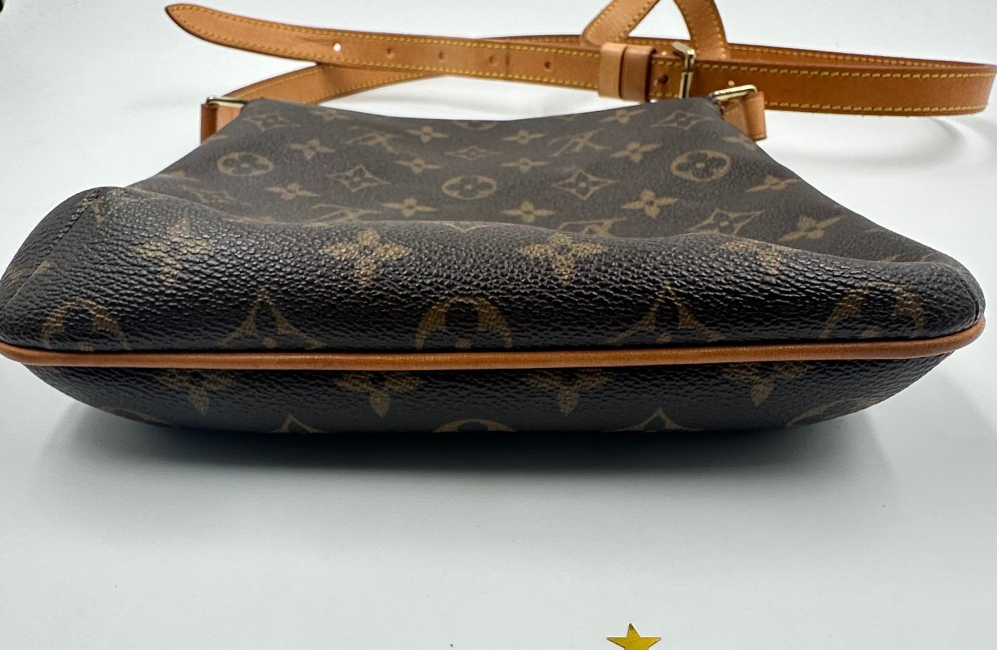 Louis Vuitton – Musette Salsa PM Monogram Canvas – Crossbody - Etoilux