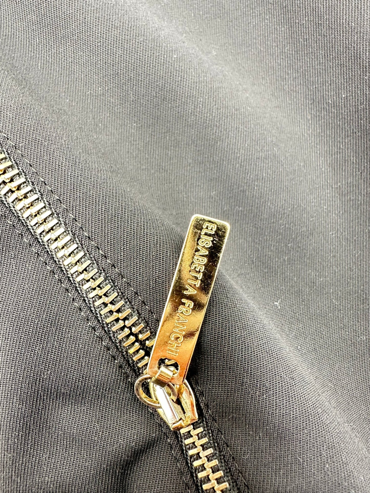 Elisabetta Franchi Gonna Midi Asimmetrica Nera con Zip Oro – Size 40 - Etoilux