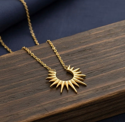 BEHI SUN STAR NECKLACE - Etoilux