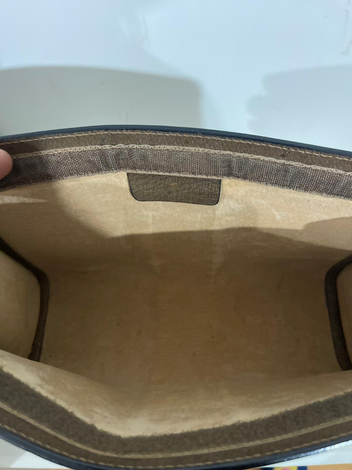 Gucci Vintage Clutch GG Supreme – Web Stripe - Etoilux