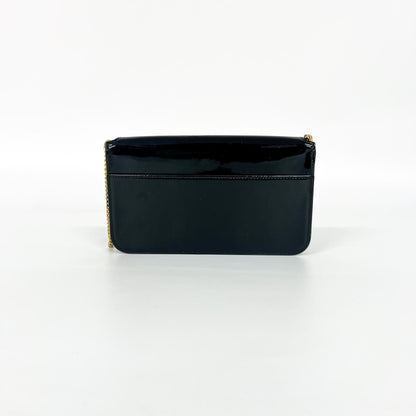 Saint Laurent Cassandre Wristlet in vernice nera - Etoilux