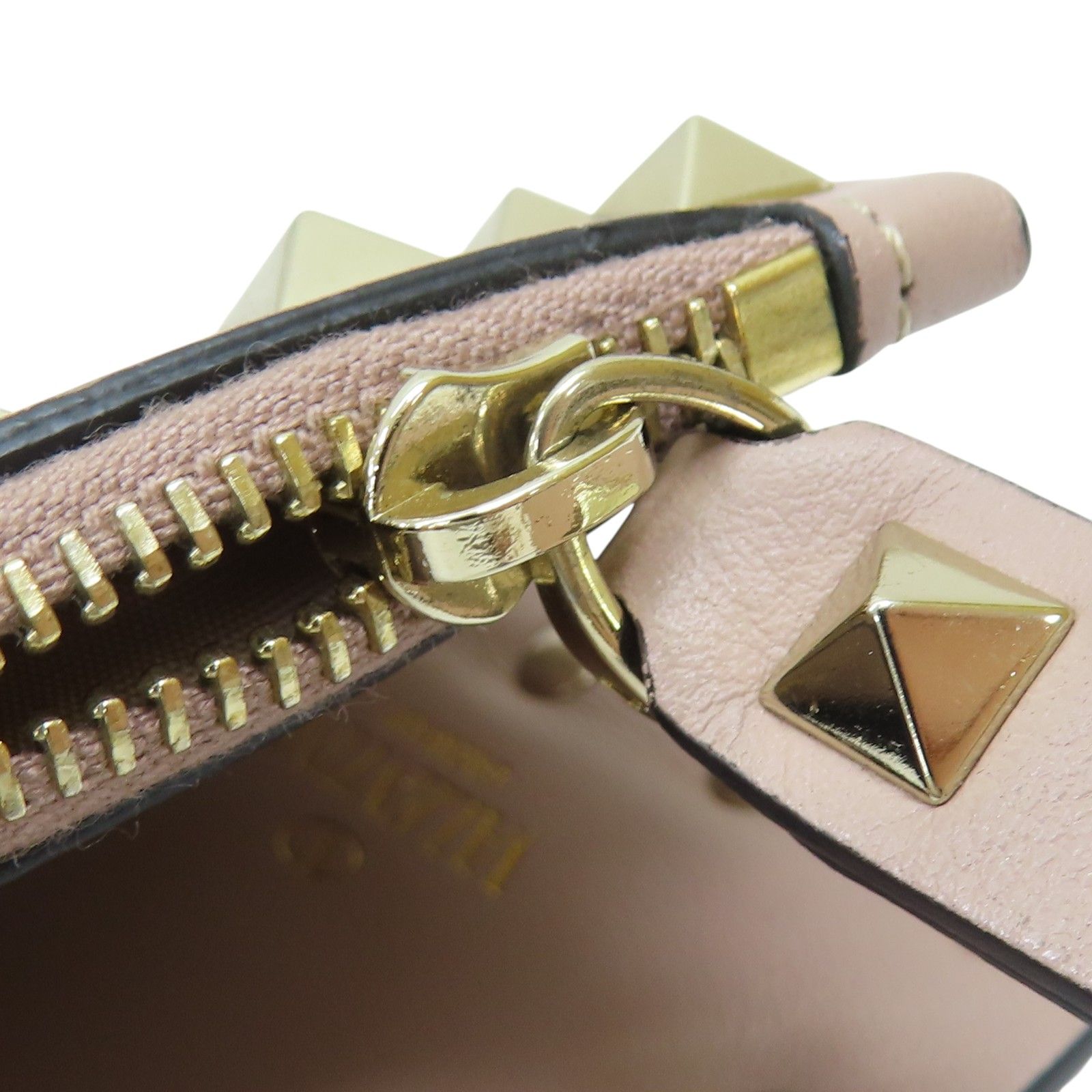 Valentino Garavani Rockstud Compact Wallet Pelle di Vitello Rosa Cipria - Etoilux