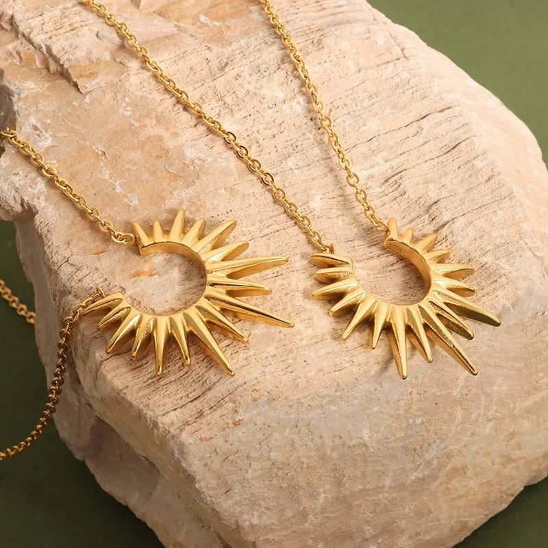 BEHI SUN STAR NECKLACE - Etoilux