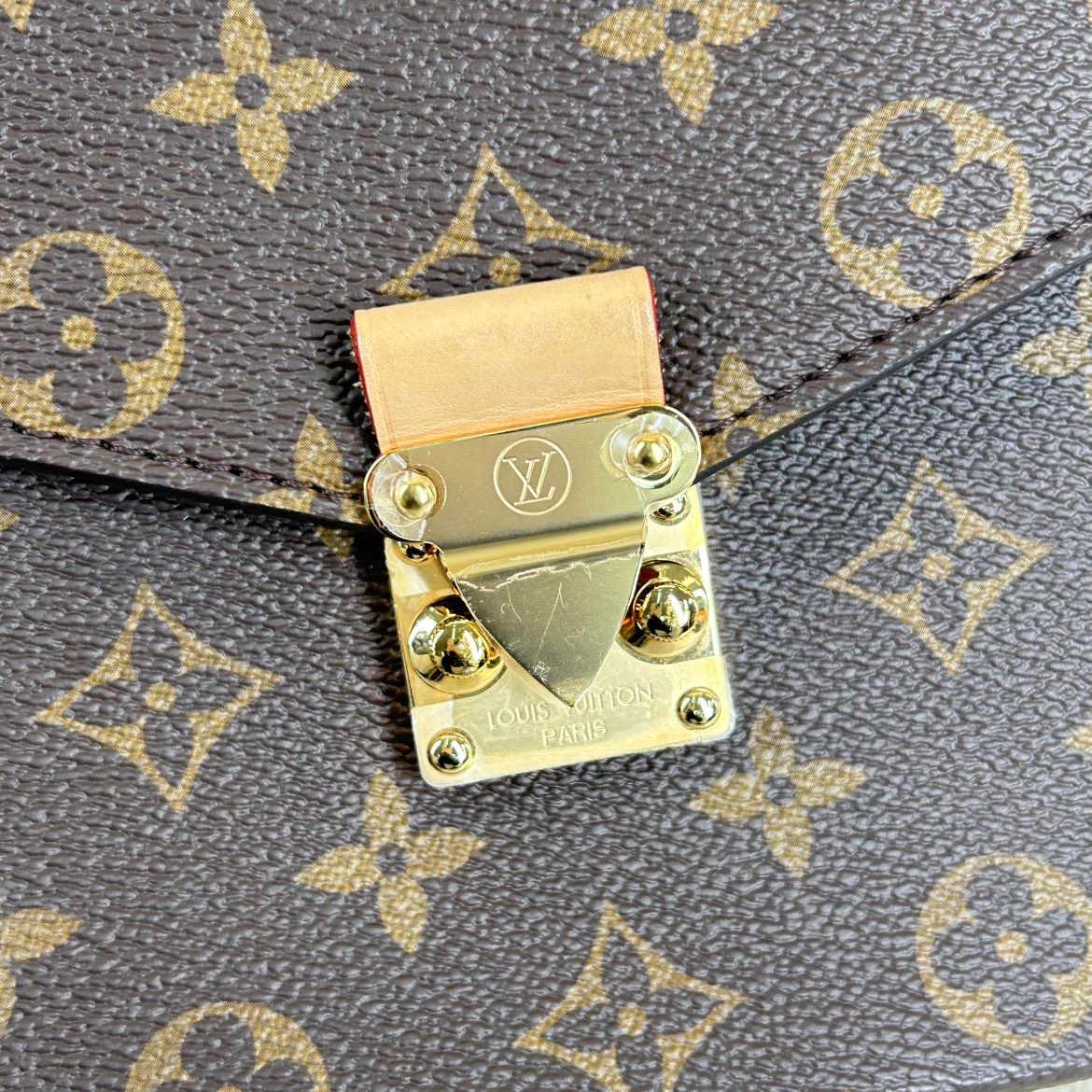 Louis Vuitton Pochette Métis – Monogram Canvas - Etoilux