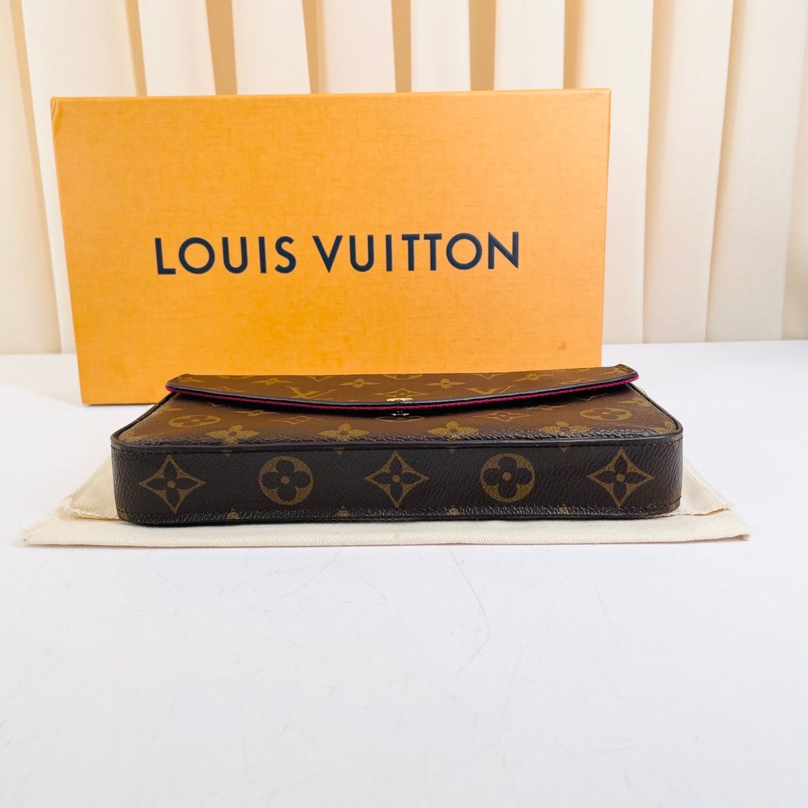 Louis Vuitton – Pochette Félicie Monogram - Etoilux