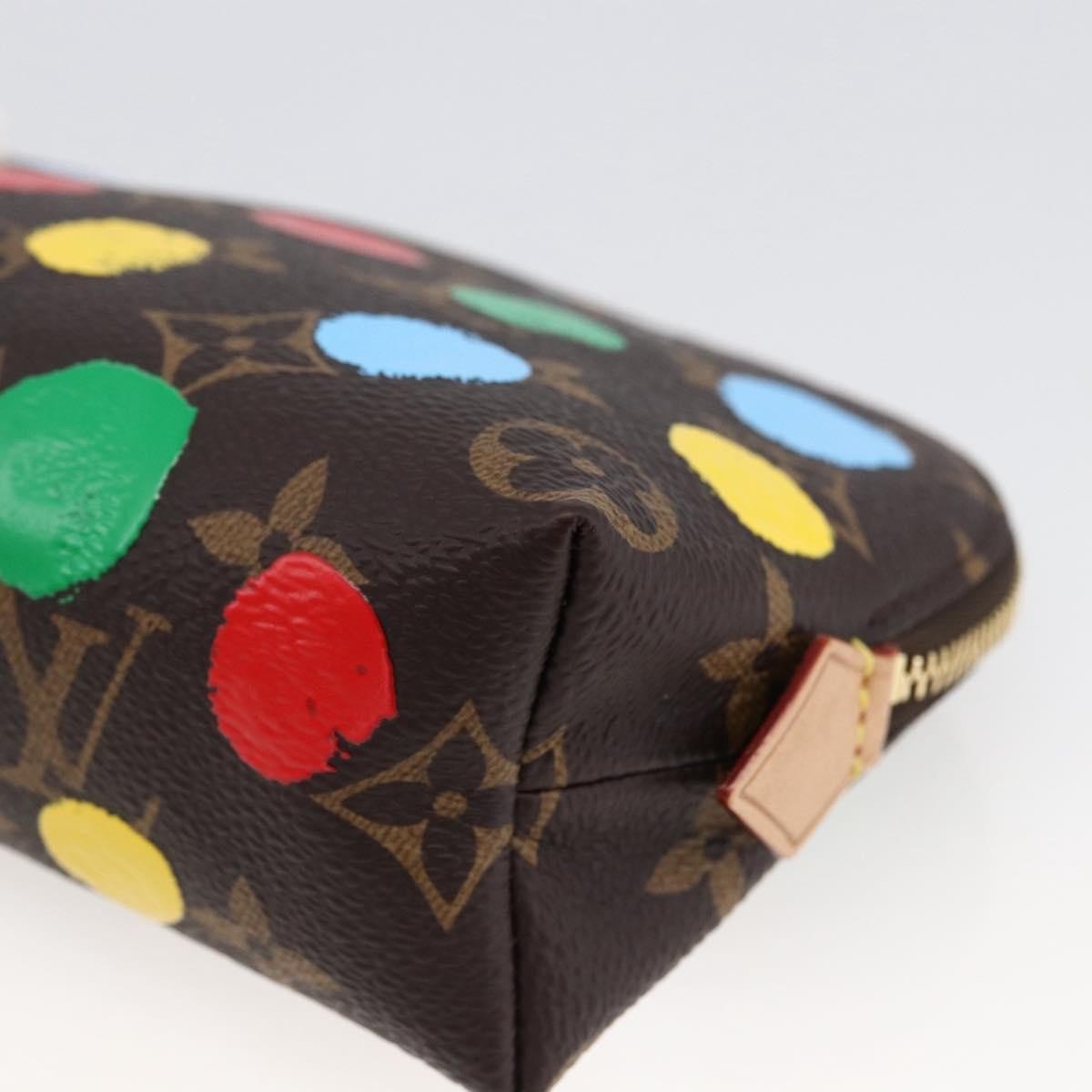 Louis Vuitton × Yayoi Kusama Cosmetic Pouch Tela Monogram Pois Dipinti 2023 - Etoilux