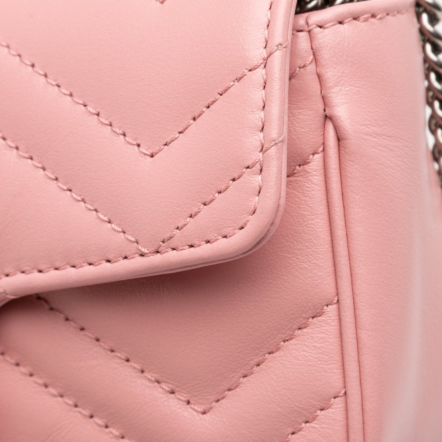 Gucci Mini GG Marmont Matelassé in Pelle Rosa – Tracolla - Etoilux