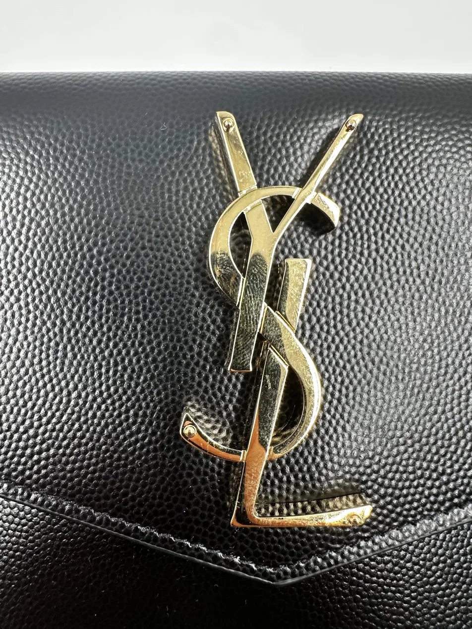 Saint Laurent Uptown Pouch Grain de Poudre Nera Hardware Oro – 27 cm - Etoilux