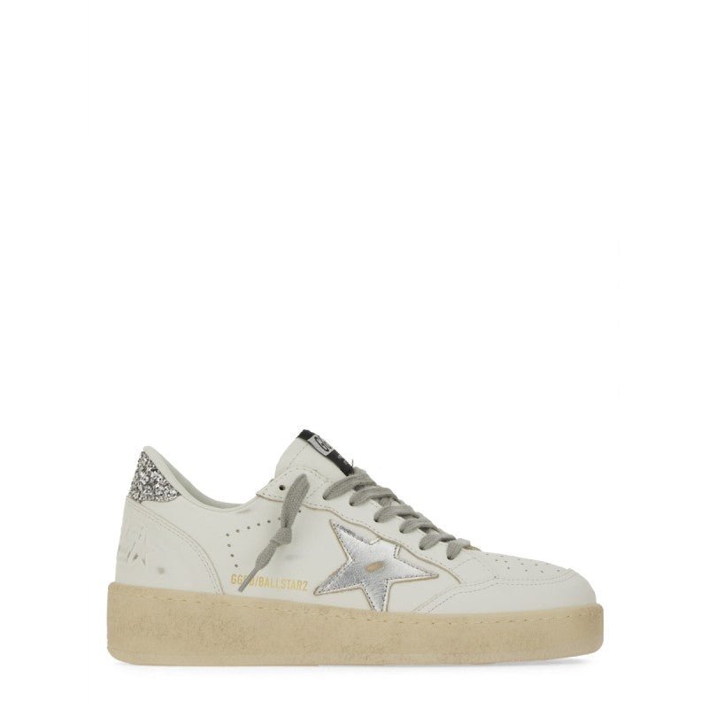 Golden Goose – Ball Star 2 Sneaker in Pelle Bianca con Stella Argento e Dettagli Glitter – Donna – FW25 - Etoilux
