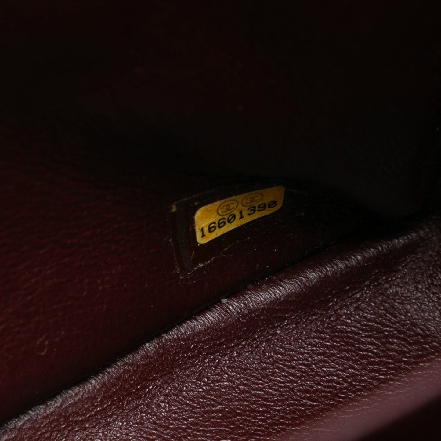 Chanel Classic Maxi Double Flap Lambskin Nera – Silver Hardware – 2012 – 33 cm - Etoilux