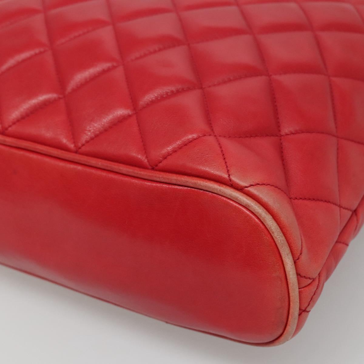Chanel Vintage Tote Matelassé Agnello Rosso CC Charm Gold – Inizio Anni '80 yd36p7fozl - Etoilux