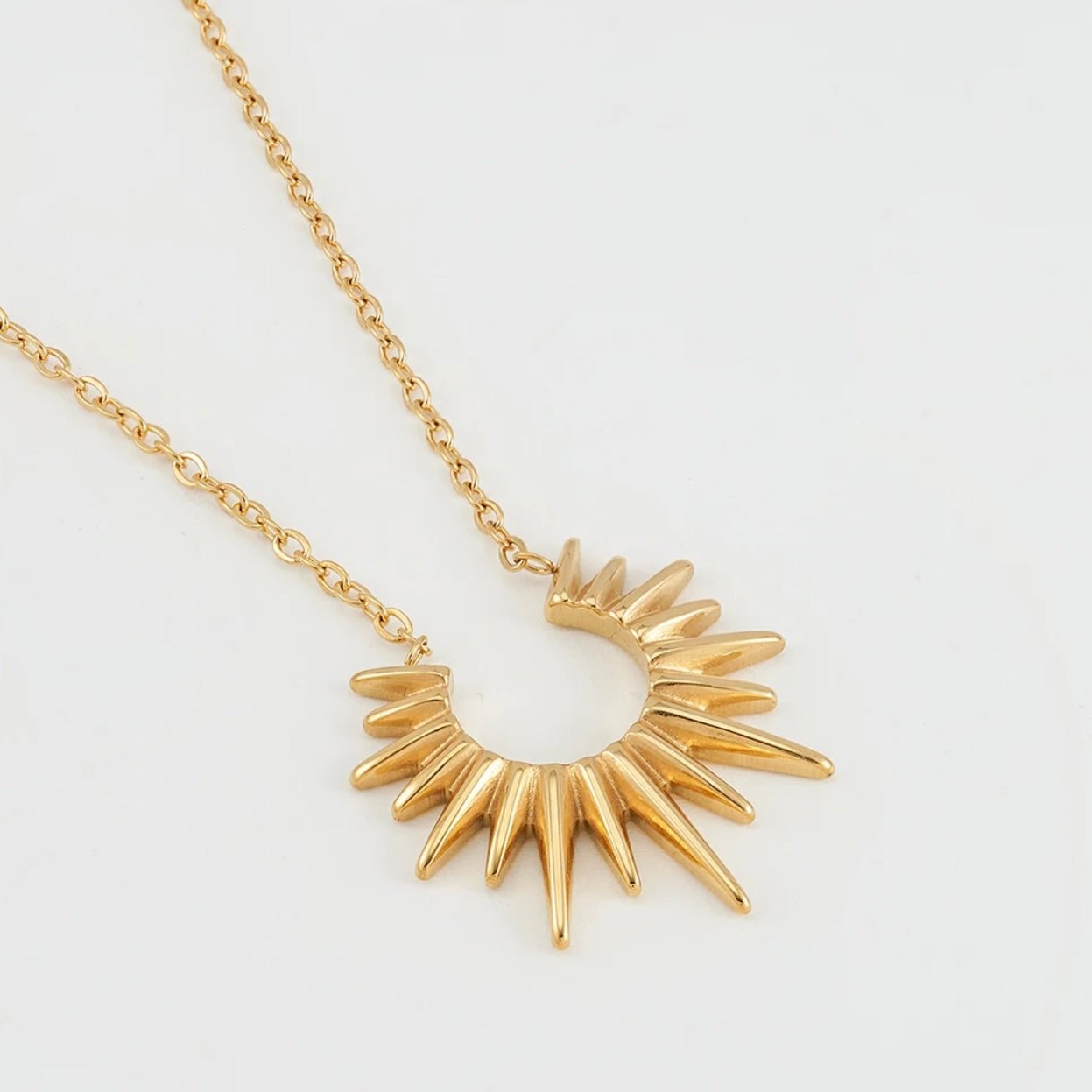 BEHI SUN STAR NECKLACE - Etoilux