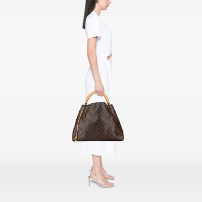 LOUIS VUITTON – Artsy GM Monogram Canvas (2009) - Etoilux
