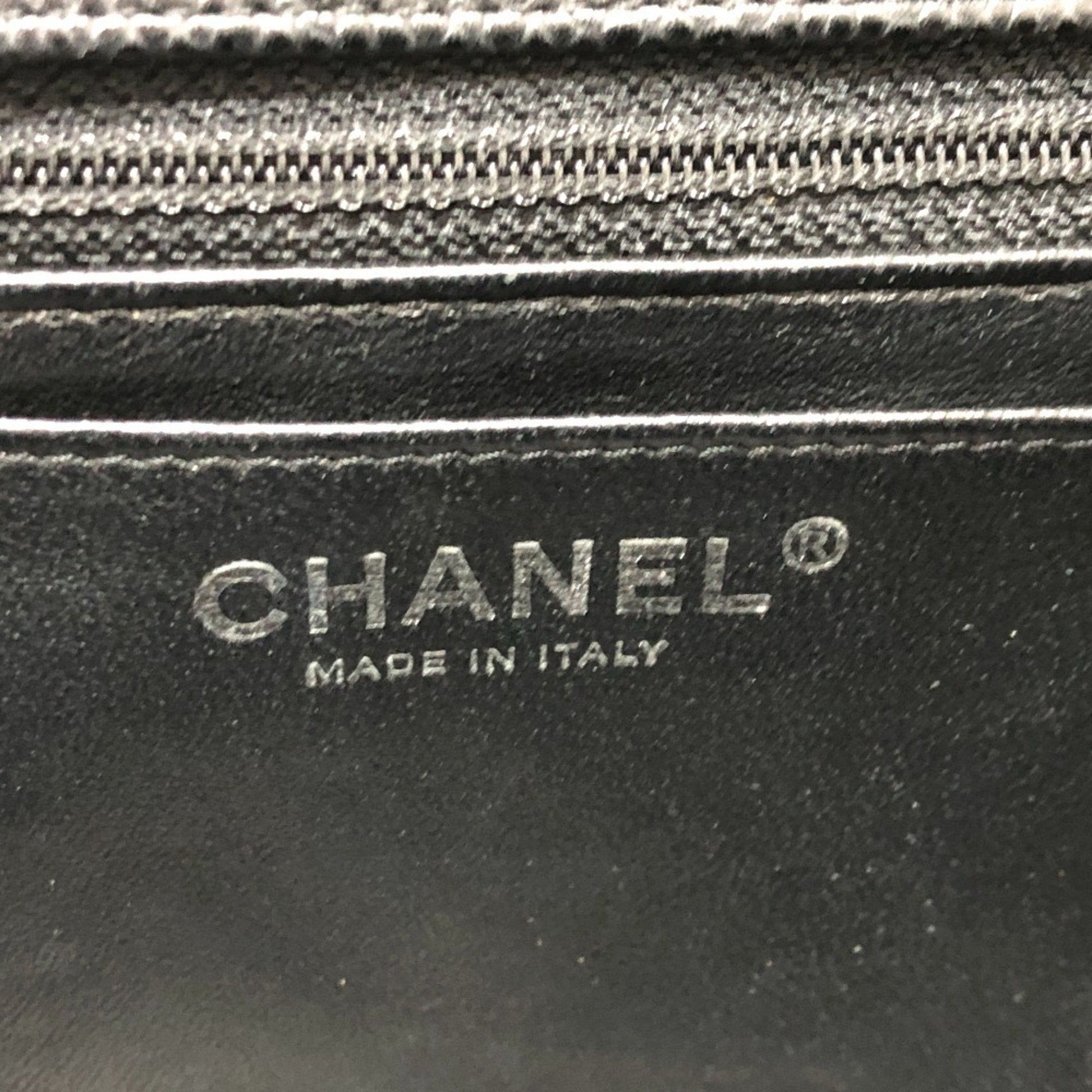Chanel Classic Flap Medium – Caviar Nero & Hardware Argento – Made in Italy - Etoilux