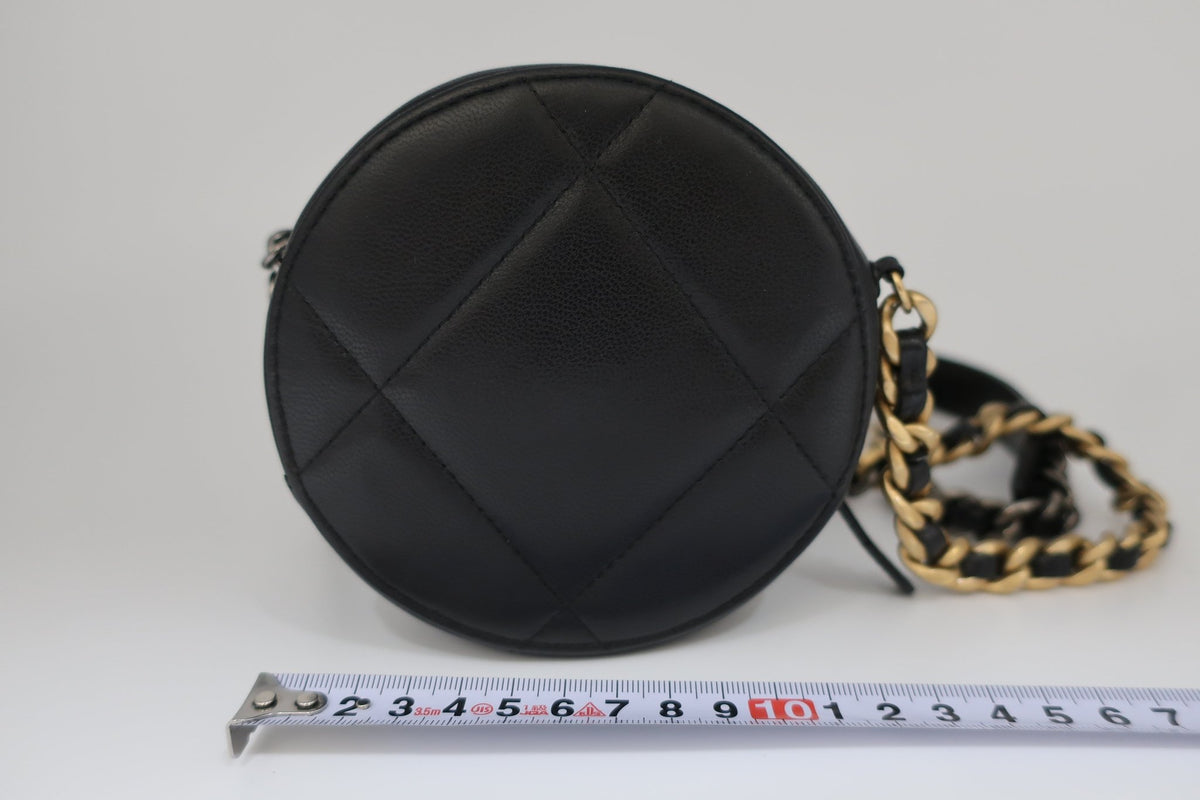 Chanel 19 Clutch Rotonda con Catena - Etoilux