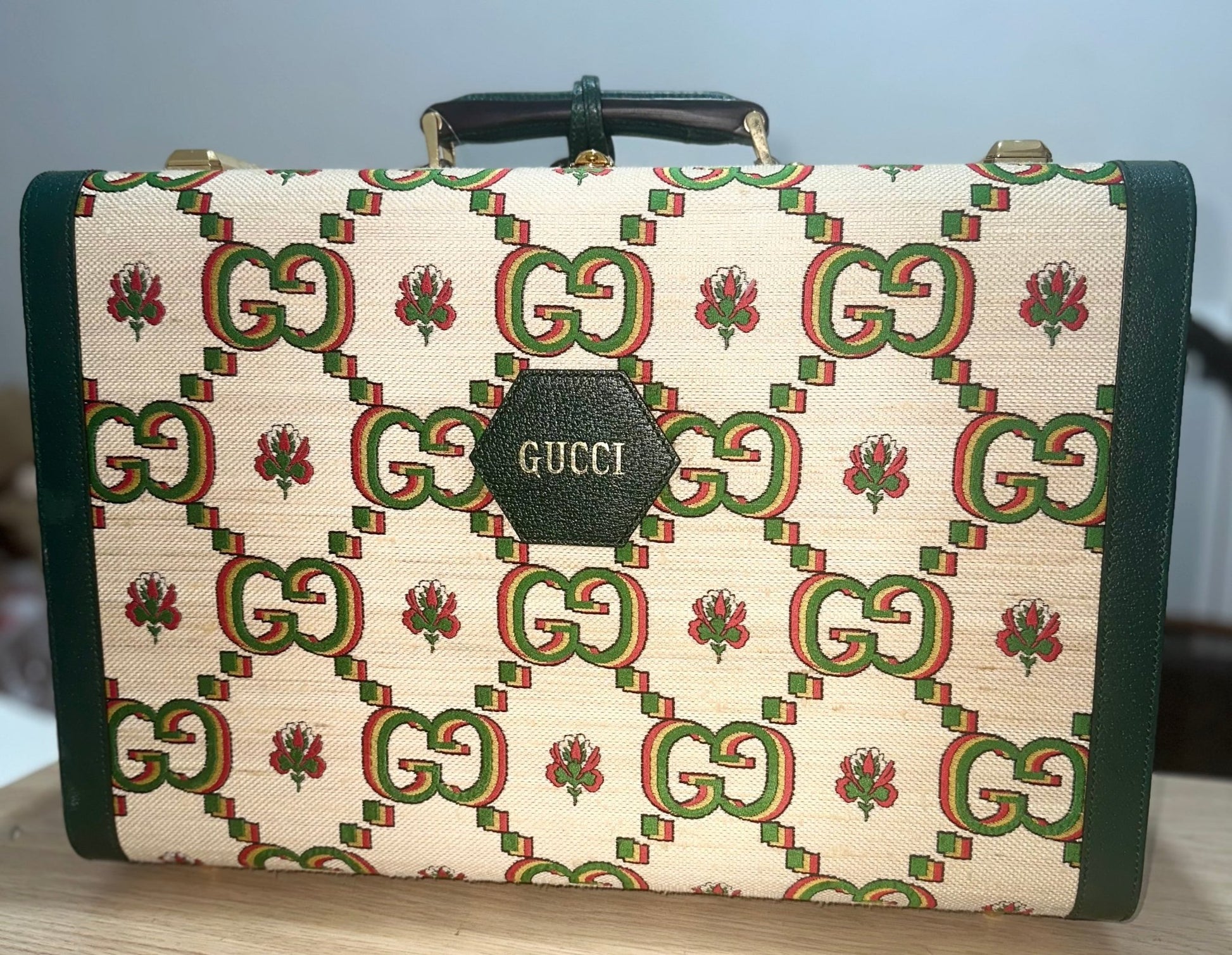 Valigia Gucci Centennial Limited Edition EL0465011024 - Etoilux